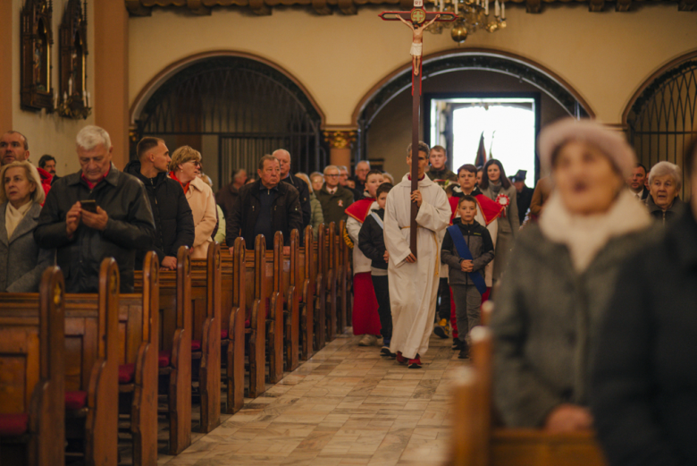 Narodowe Święto Niepodległości w Złotym Stoku – wspólna modlitwa, przemarsz i hołd dla Ojczyzny
