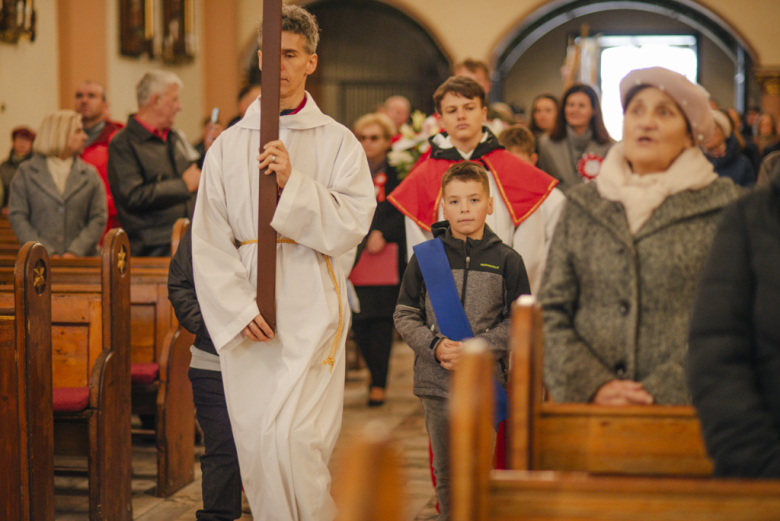 Narodowe Święto Niepodległości w Złotym Stoku – wspólna modlitwa, przemarsz i hołd dla Ojczyzny