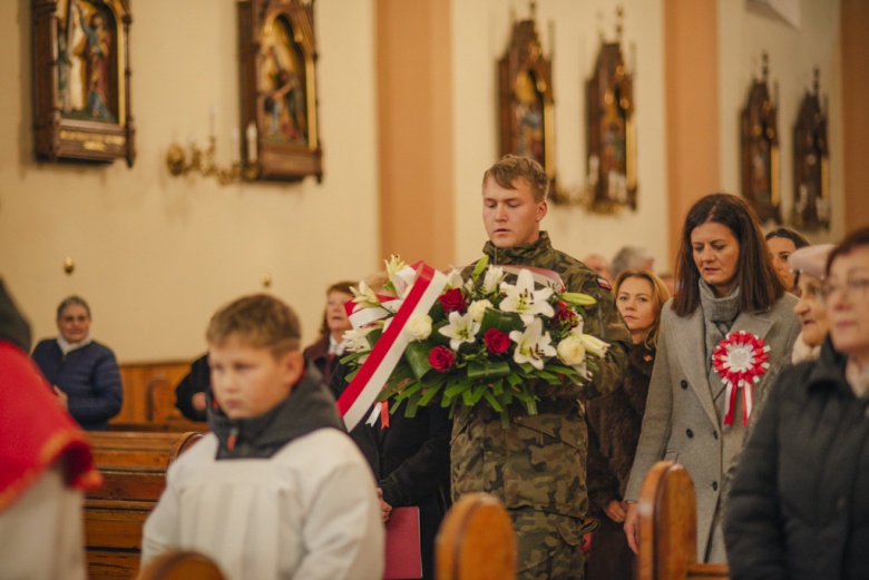 Narodowe Święto Niepodległości w Złotym Stoku – wspólna modlitwa, przemarsz i hołd dla Ojczyzny