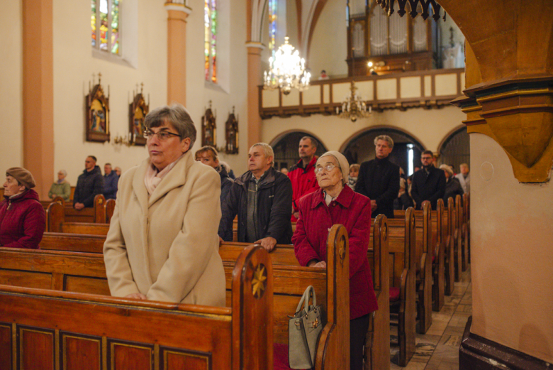 Narodowe Święto Niepodległości w Złotym Stoku – wspólna modlitwa, przemarsz i hołd dla Ojczyzny