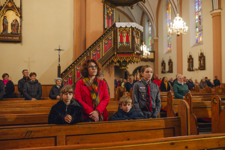 Narodowe Święto Niepodległości w Złotym Stoku – wspólna modlitwa, przemarsz i hołd dla Ojczyzny