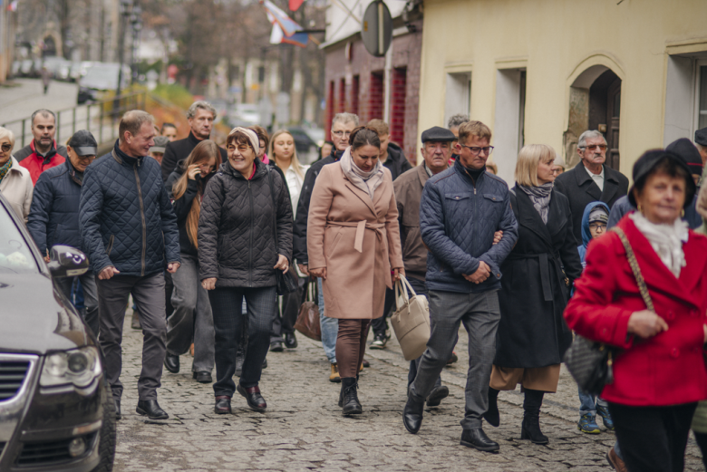 Narodowe Święto Niepodległości w Złotym Stoku – wspólna modlitwa, przemarsz i hołd dla Ojczyzny