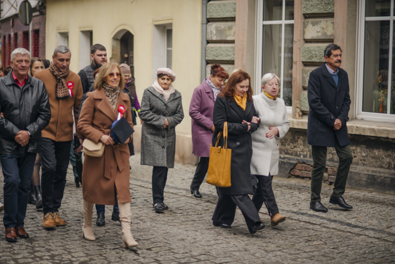 Narodowe Święto Niepodległości w Złotym Stoku – wspólna modlitwa, przemarsz i hołd dla Ojczyzny
