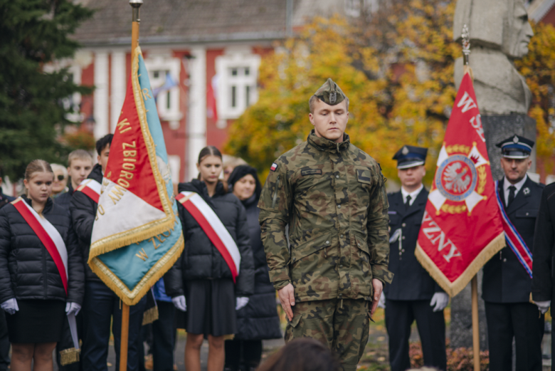 Narodowe Święto Niepodległości w Złotym Stoku – wspólna modlitwa, przemarsz i hołd dla Ojczyzny