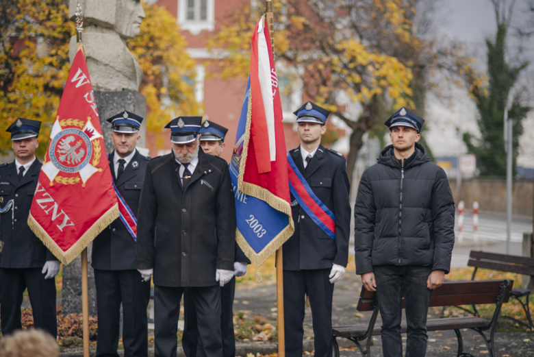 Narodowe Święto Niepodległości w Złotym Stoku – wspólna modlitwa, przemarsz i hołd dla Ojczyzny