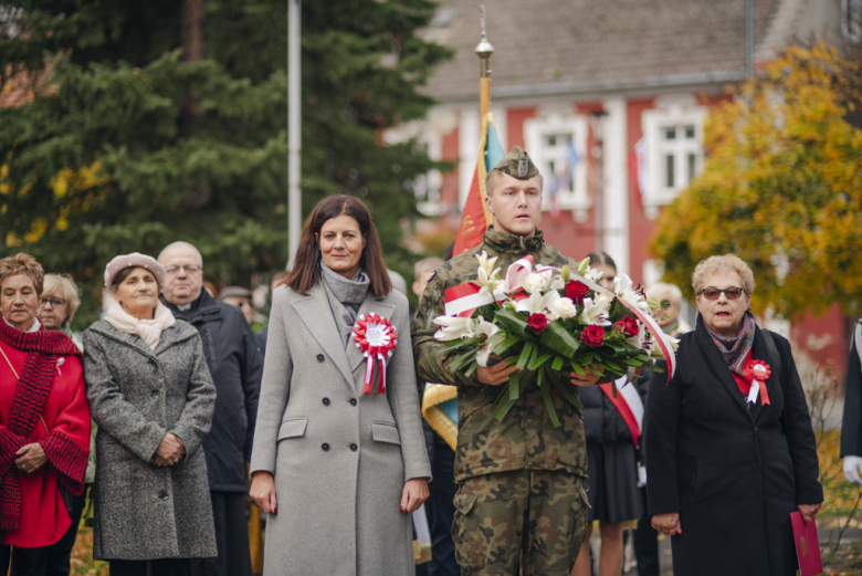 Narodowe Święto Niepodległości w Złotym Stoku – wspólna modlitwa, przemarsz i hołd dla Ojczyzny