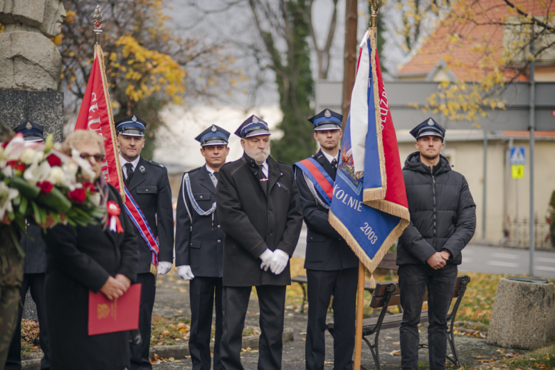 Narodowe Święto Niepodległości w Złotym Stoku – wspólna modlitwa, przemarsz i hołd dla Ojczyzny