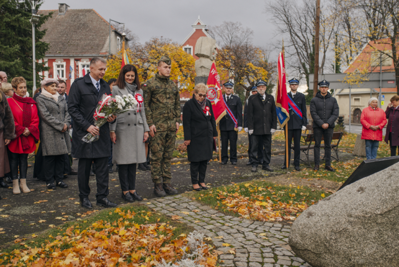 Narodowe Święto Niepodległości w Złotym Stoku – wspólna modlitwa, przemarsz i hołd dla Ojczyzny