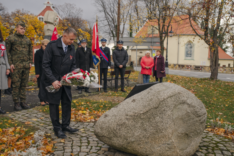 Narodowe Święto Niepodległości w Złotym Stoku – wspólna modlitwa, przemarsz i hołd dla Ojczyzny