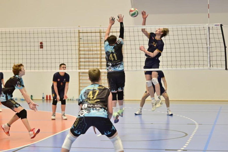 Siatkarscy juniorzy młodsi z Dolnego Śląska rywalizowali w Ziębicach [foto]