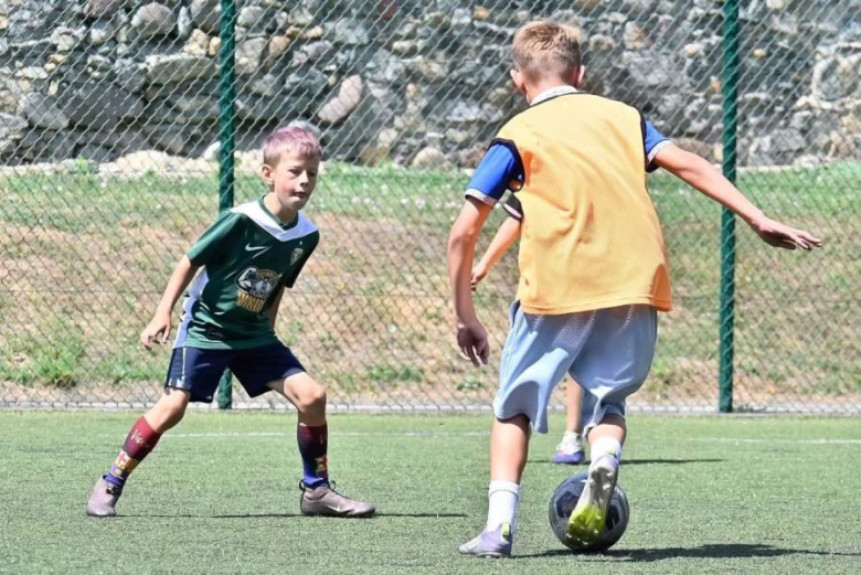 Piłkarskie święto na orliku. Relacja z pikniku piłkarskiego 2026 w Ziębicach