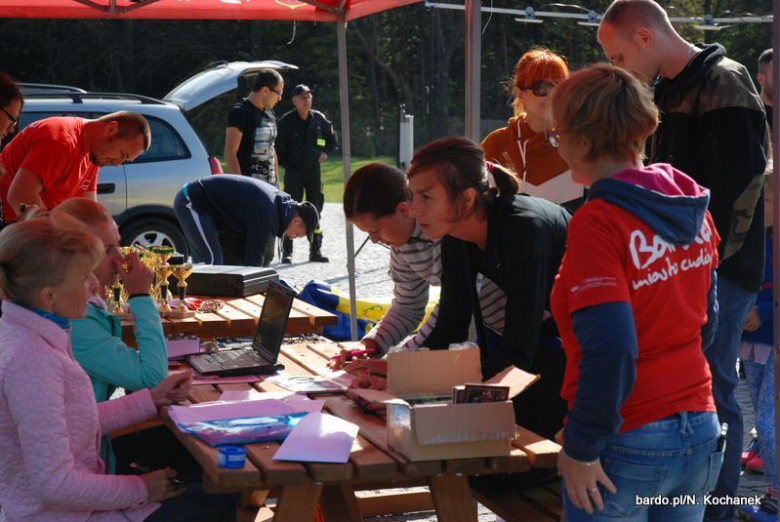 Na starcie biegu stanęło 54 zawodników, a najszybszy z nich pokonał trasę w niespełna 20 minut