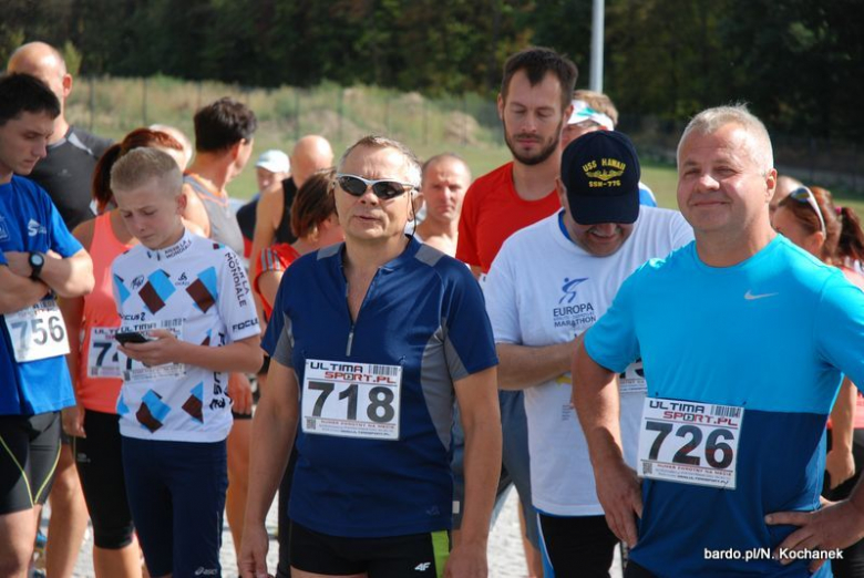 Na starcie biegu stanęło 54 zawodników, a najszybszy z nich pokonał trasę w niespełna 20 minut