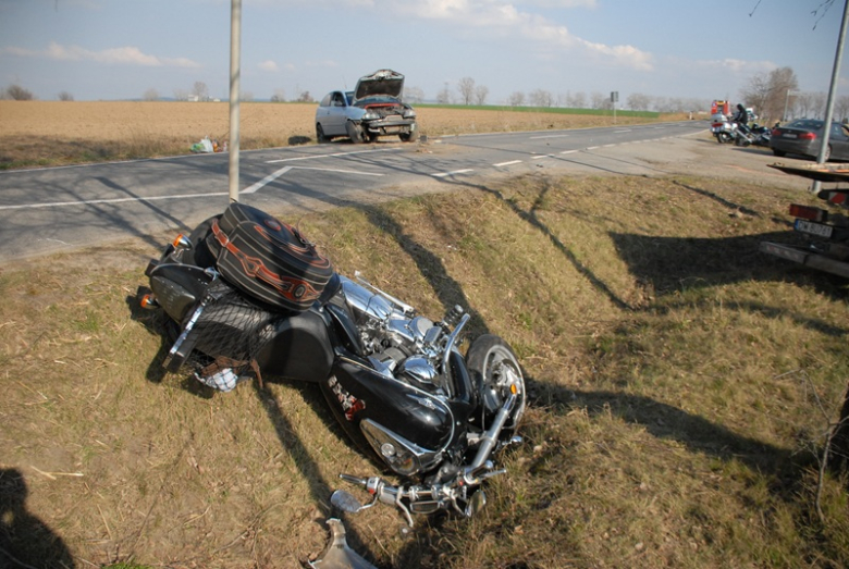 	Zderzenie motocykla i osobówki między Ząbkowicami Śląskimi a Stoszowicami