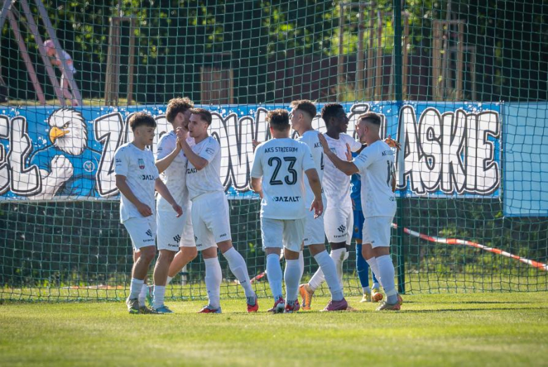 IV liga: Orzeł Ząbkowice Śląskie 3:1 (0:1) AKS Strzegom