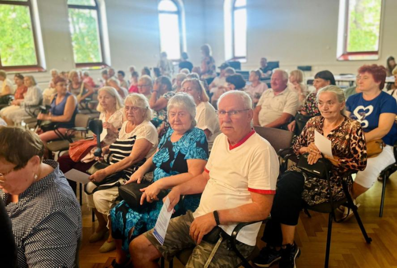 Ruszył Program Karty Seniora Aglomeracji Wrocławskiej – Jak otrzymać kartę i korzystać ze zniżek?