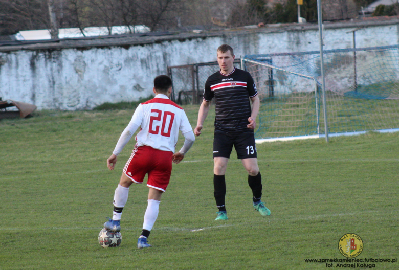 Klasa okręgowa: Zamek Kamieniec Ząbkowicki 3:0 (2:0) Kryształ Stronie Śląskie