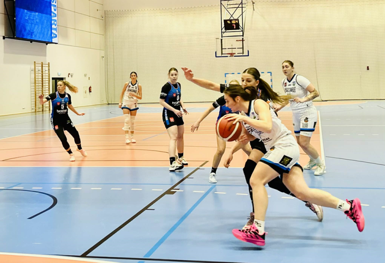 Walentynkowe spotkanie Sparta Ziębice – Brother MUKS Poznań w koszykówce kobiet