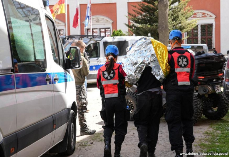 Antyterroryści, śmigłowce i zakładnicy. Spektakularne ćwiczenia służb w Henrykowie
