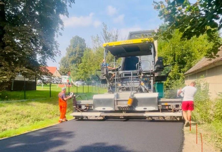 Trwa remont drogi powiatowej nr 3192D w miejscowości Głęboka