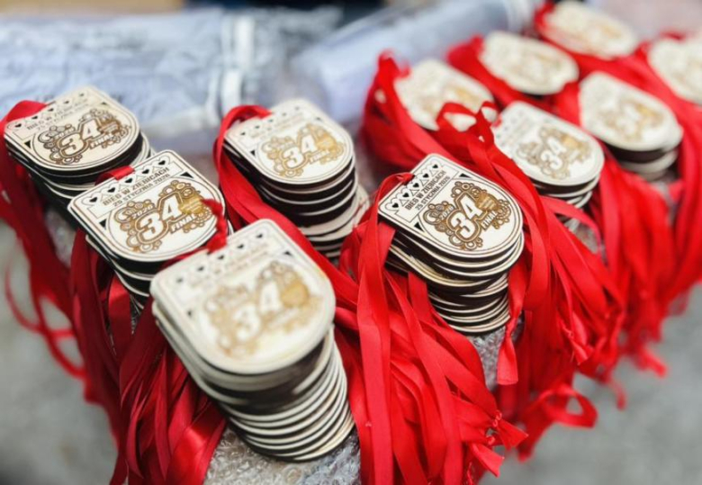 Ziębice na sportowo rozpoczęły 34. finał WOŚP. Bieg z sercem na stadionie miejskim