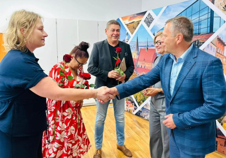 Iwona Gosek nową dyrektor Zespołu Szkół i Przedszkoli w Niedźwiedziu.