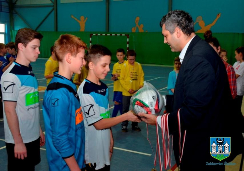 KS Orzeł zwycięża w ostatnim turnieju Mini Futsalu