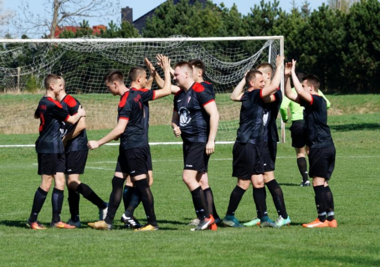 Polonia Ząbkowice Śląskie 5:0 (2:0) Koliber Uciechów