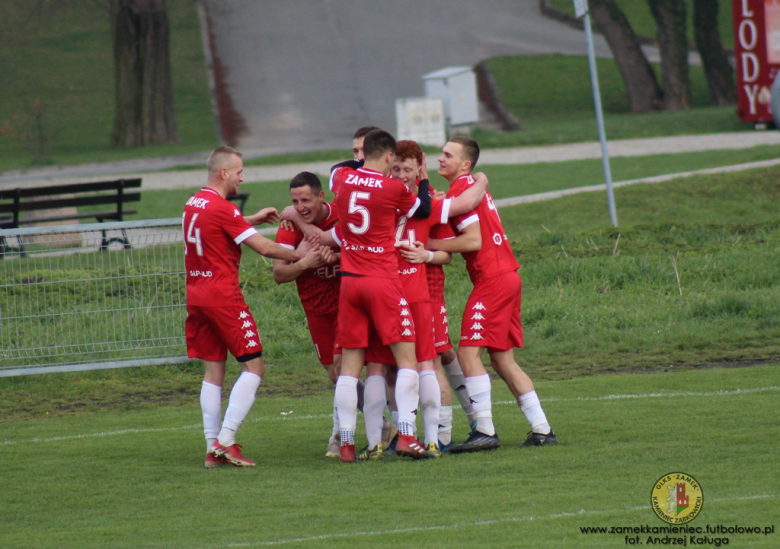 IV liga: Zamek Kamieniec Ząbkowicki 4:0 (2:0) Bielawianka Bielawa