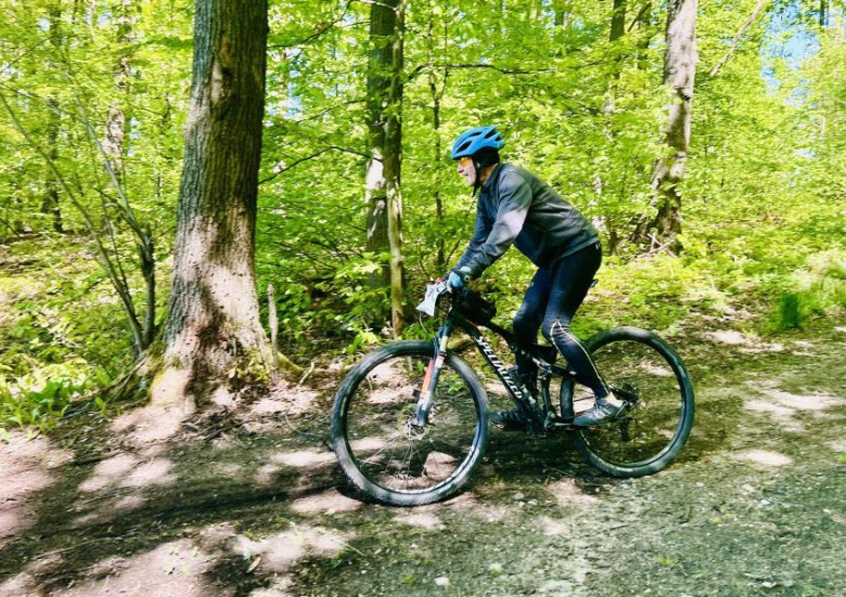 Rowerowe zmagania w Henrykowie 