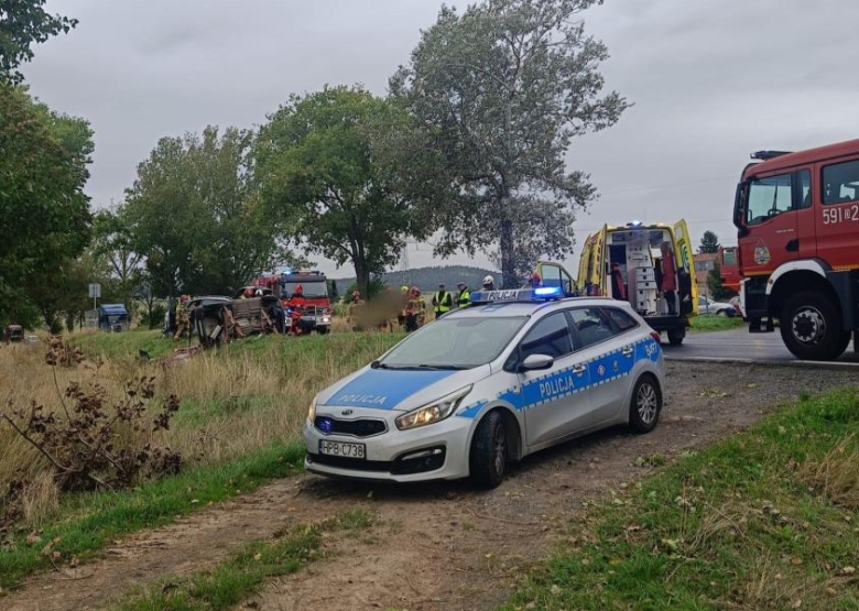  Dwa zdarzenia drogowe w odstępie godziny. Jedna przyczyna