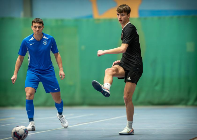 Ząbkowicka Liga Futsalu wkroczyła w decydującą fazę. Znamy cztery ekipy, które zawalczą o mistrza