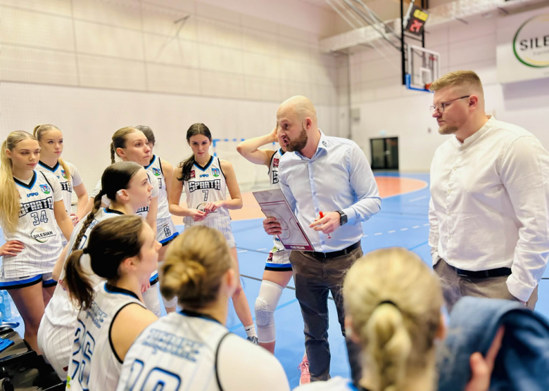 Walentynkowe spotkanie Sparta Ziębice – Brother MUKS Poznań w koszykówce kobiet