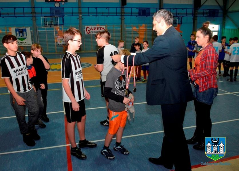 KS Orzeł zwycięża w ostatnim turnieju Mini Futsalu