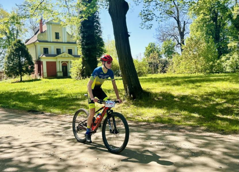 Rowerowe zmagania w Henrykowie 
