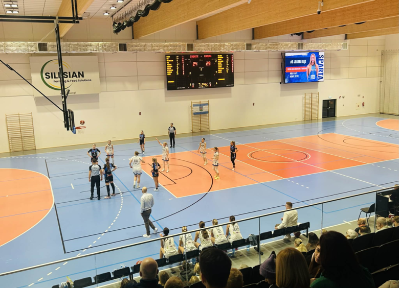 Walentynkowe spotkanie Sparta Ziębice – Brother MUKS Poznań w koszykówce kobiet