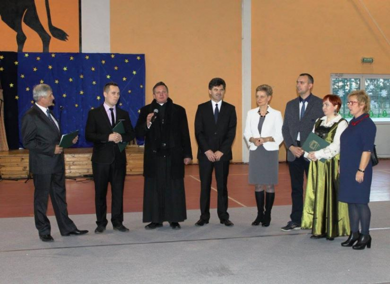 Przegląd Tradycji i Zwyczajów Bożonarodzeniowych. „Przy wigilijnym stole” w Ciepłowodach 