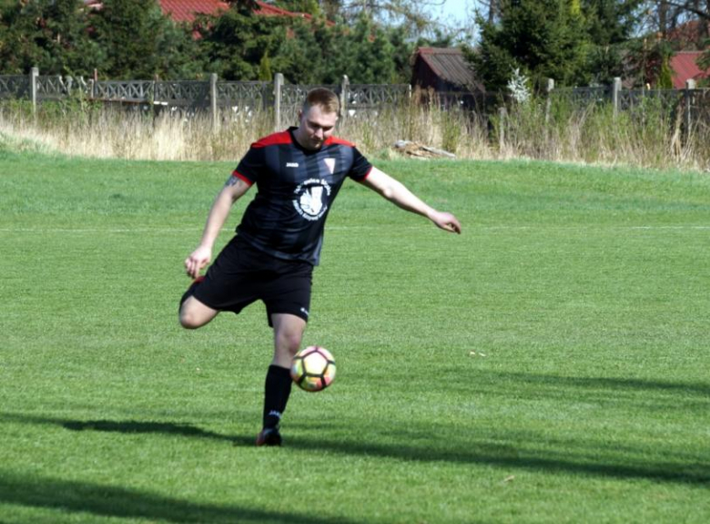 Polonia Ząbkowice Śląskie 5:0 (2:0) Koliber Uciechów