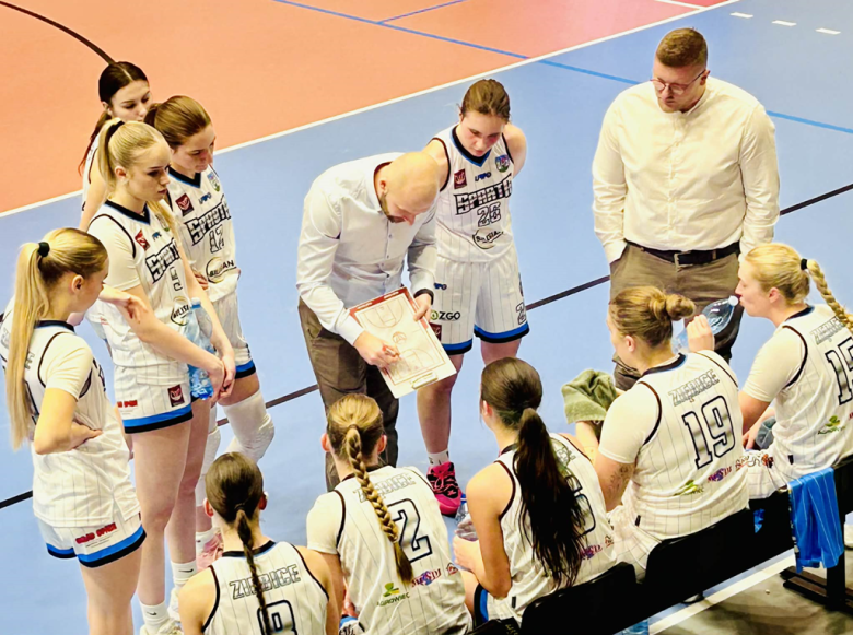 Walentynkowe spotkanie Sparta Ziębice – Brother MUKS Poznań w koszykówce kobiet