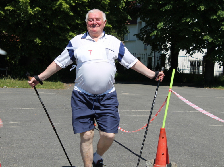 Zawody nordic-walking w Ząbkowicach Śląskich zorganizowane przez ZUTW