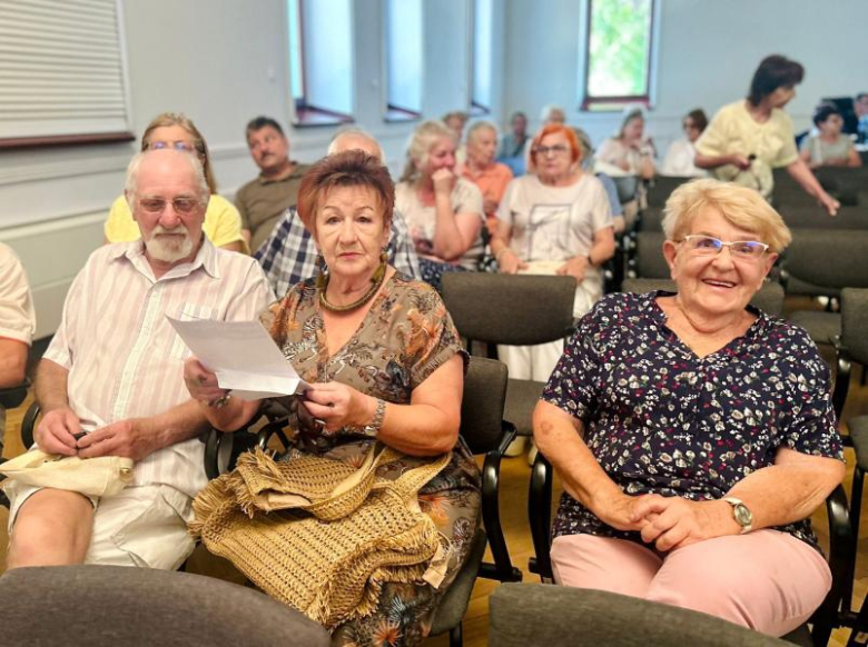 Ruszył Program Karty Seniora Aglomeracji Wrocławskiej – Jak otrzymać kartę i korzystać ze zniżek?