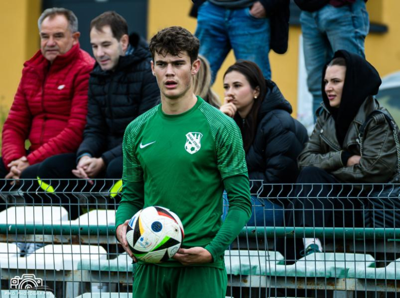 Klasa okręgowa: Skałki Stolec 0:3 (0:2) Bielawianka Bielawa