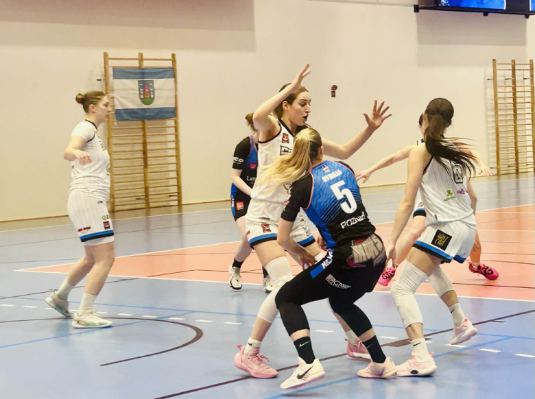 Walentynkowe spotkanie Sparta Ziębice – Brother MUKS Poznań w koszykówce kobiet