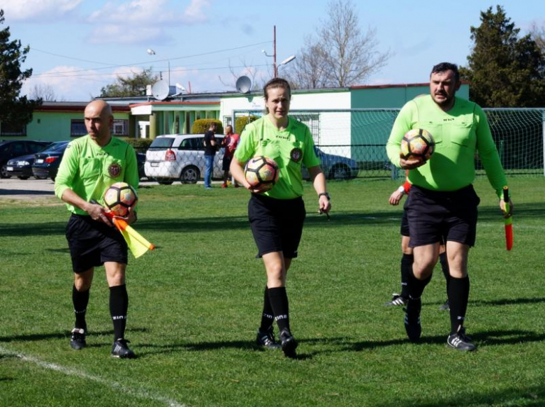 Polonia Ząbkowice Śląskie 5:0 (2:0) Koliber Uciechów