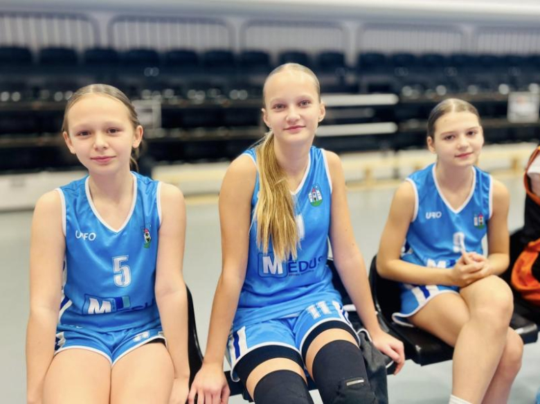 Zdecydowane zwycięstwo koszykarek z Ziębic w powiatowym finale koszykówki