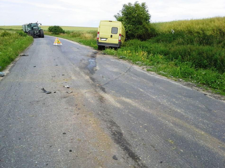 W zdarzeniu poszkodowane zostały dwie osoby, które zostały przewiezione do szpitala