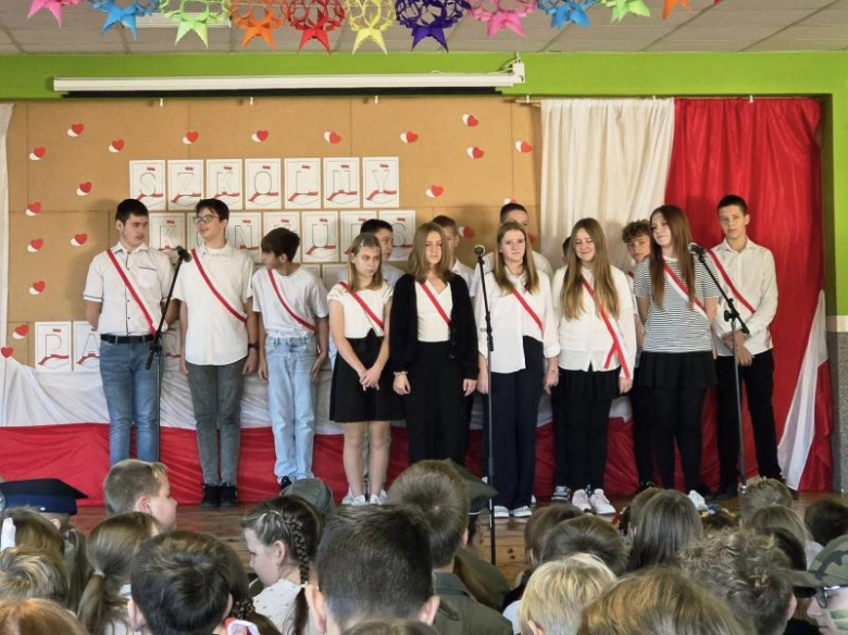 Szkolny Konkurs Pieśni Patriotycznej w Ciepłowodach. Znamy rostrzygnięcia