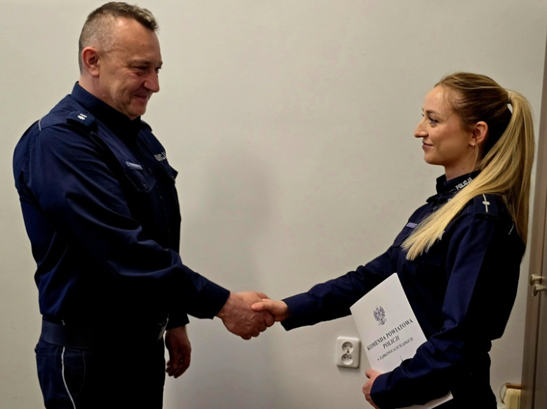 Nowe stopnie, nowe wyzwania. Trzech policjantów zasiliło korpus aspirantów