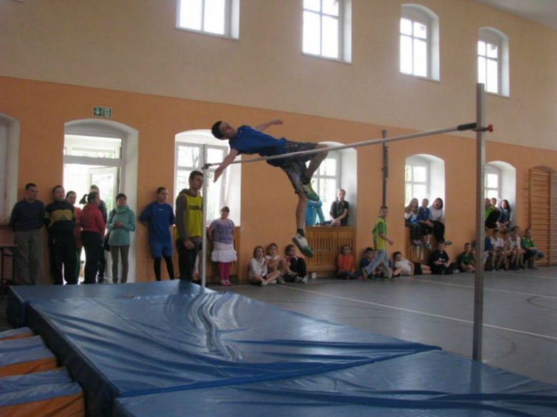 Otwarte halowe mistrzostwa w skoku wzwyż o puchar wójta gminy Stoszowice