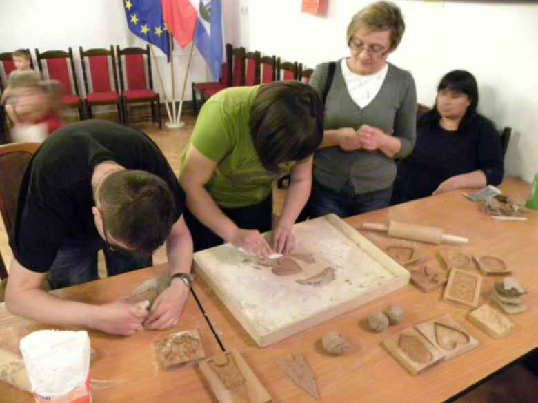 Nocne pieczenie pierników w muzeum